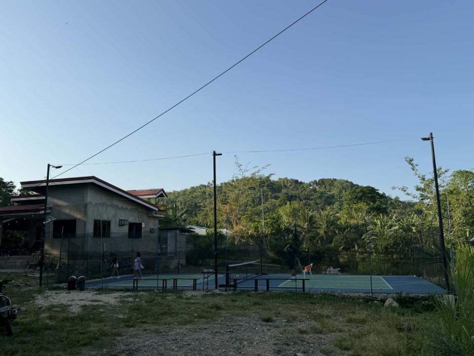 Dink 'n Brew pickleball court