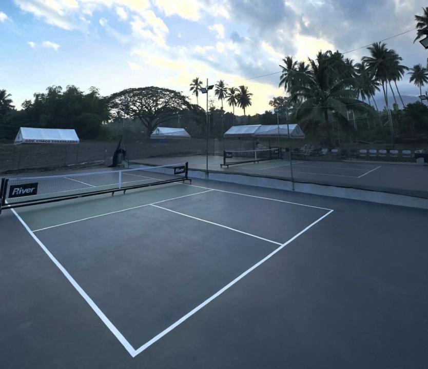 BO Courts Valencia pickleball court