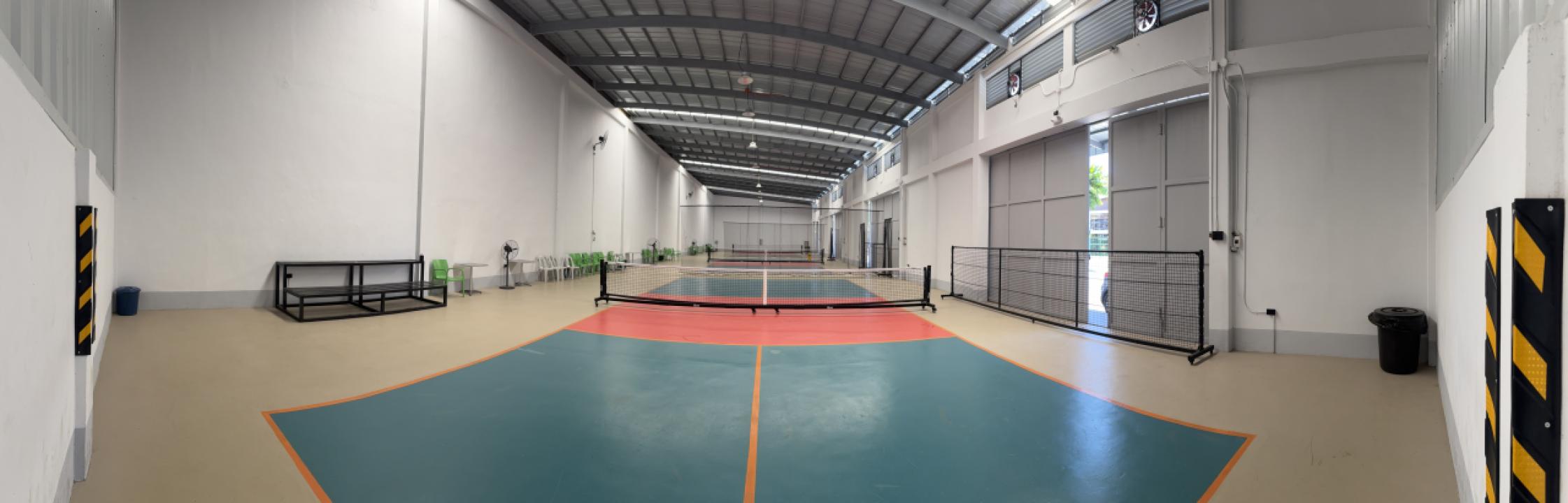 Rokshot Sports Center pickleball court